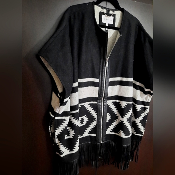 BCBG Wool Blend Poncho Style Zip Jacket - Picture 3 of 11
